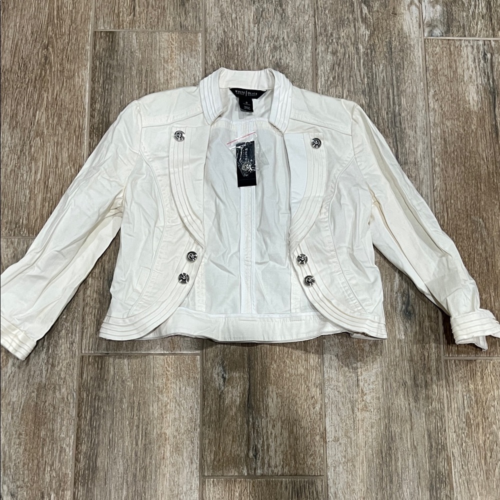 White House Black Market White Blazer with Silver Buttons Sz 0 - NWT